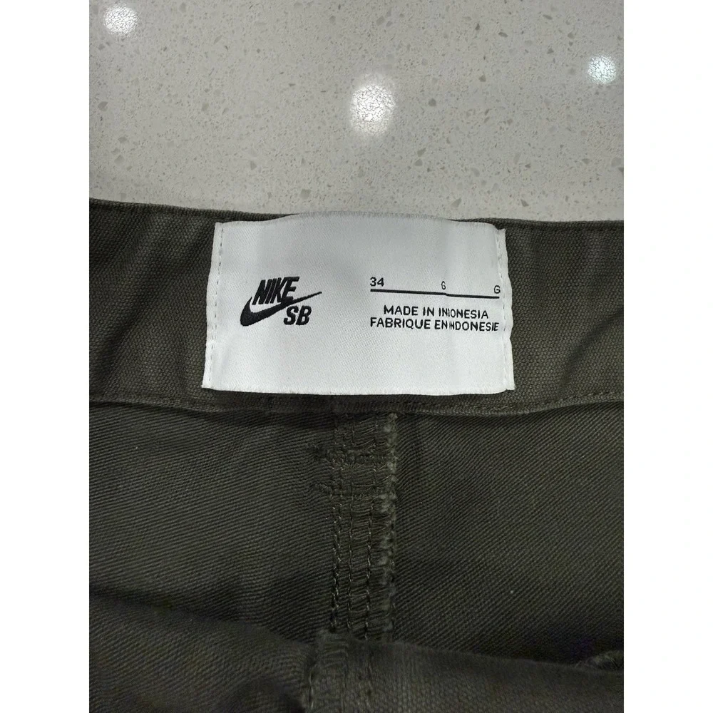 Nike SB Skate Shorts Cargo Khaki Men's 34 Green